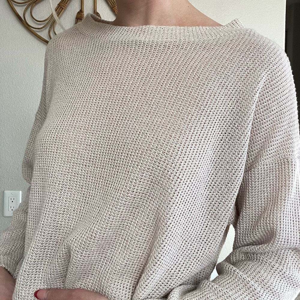 Open-Back Sweater - Picture 4 of 7